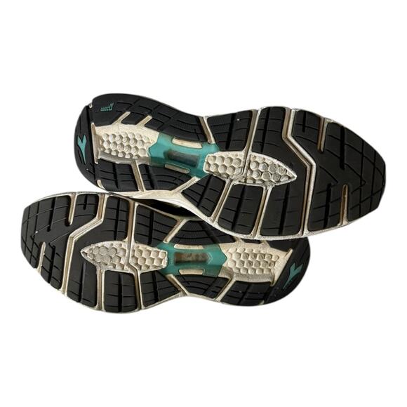 Diadora Mythos Blushield  Size 6 Women Silver Black Saffron 101.176833/c0351 - Picture 7 of 7